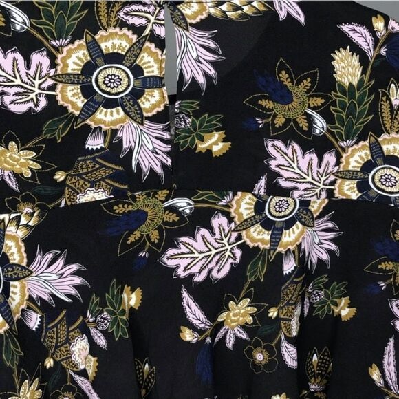 A.L.C. Cooper Silk Floral Open Back Long Sleeve Blouse sz 4 - Picture 5 of 15